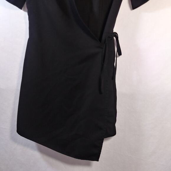 BCNU Black Wrap Style Romper Contemporary Classic Size Small - Picture 3 of 5